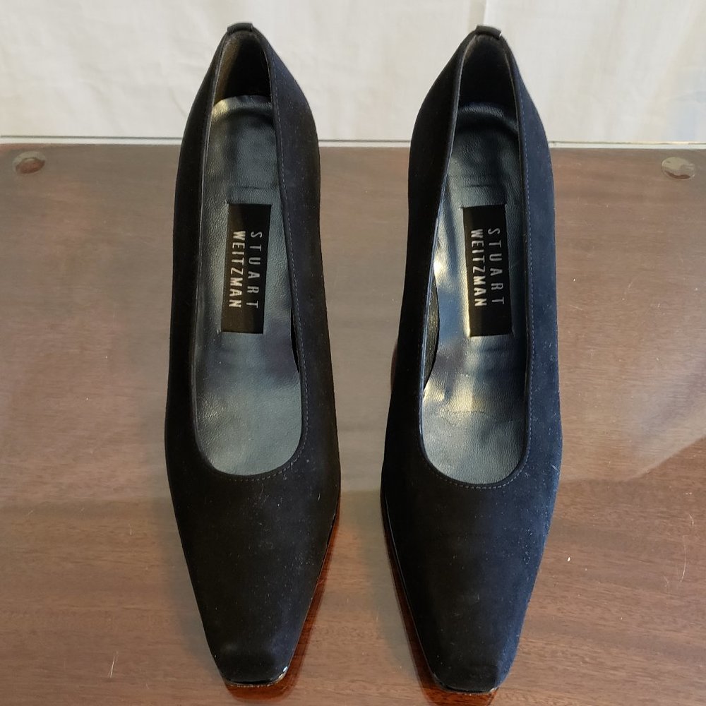 EUC Stuart Weitzman Black Suede Pumps Size 7B